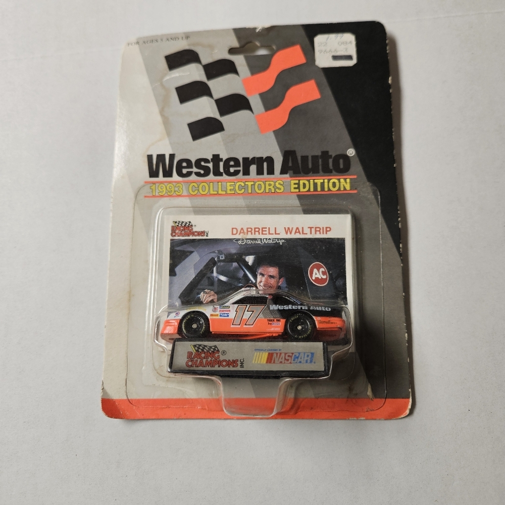 Western Auto 1993 Collectors Edition Die-Cast Car Darrell Waltrip‎